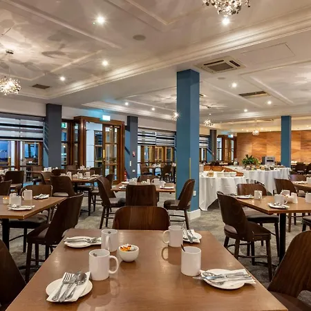 Weetwood Hall Estate 4* Leeds