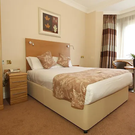 Weetwood Hall Estate Leeds