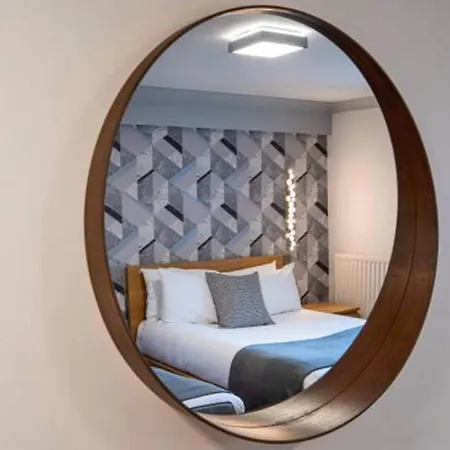 Weetwood Hall Estate 4* Leeds