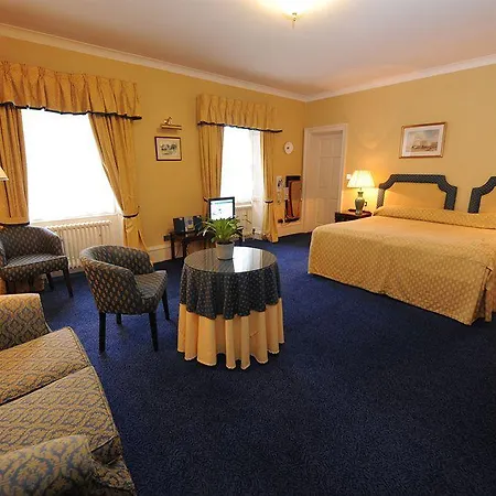 Weetwood Hall Estate Leeds (West Yorkshire)