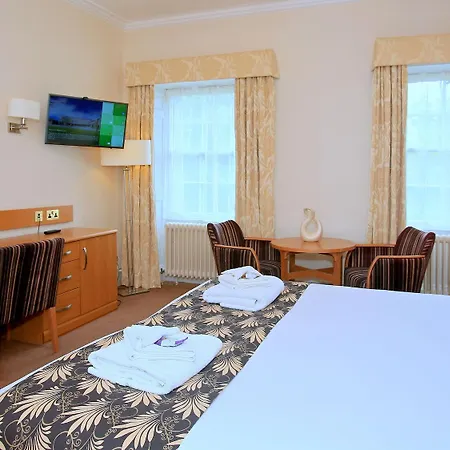 Hotell Weetwood Hall Estate 4*