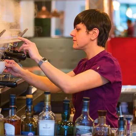 Weetwood Hall Estate Leeds (West Yorkshire)