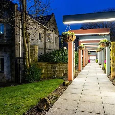 Weetwood Hall Estate 4* Leeds (West Yorkshire)