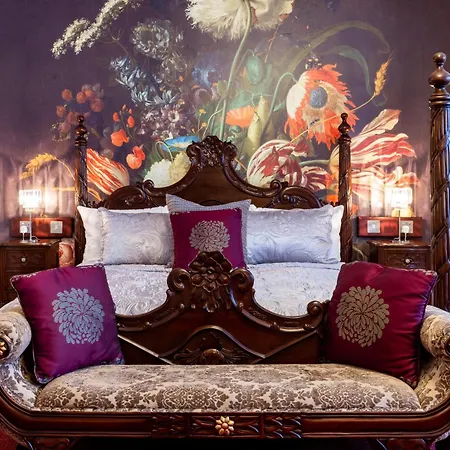 Отель Weetwood Hall Estate 4*