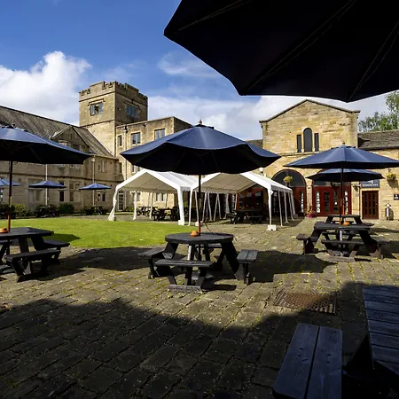 Weetwood Hall Estate Hotel 4*