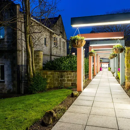 Hotell Weetwood Hall Estate 4*