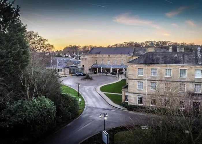 Weetwood Hall Estate فندق