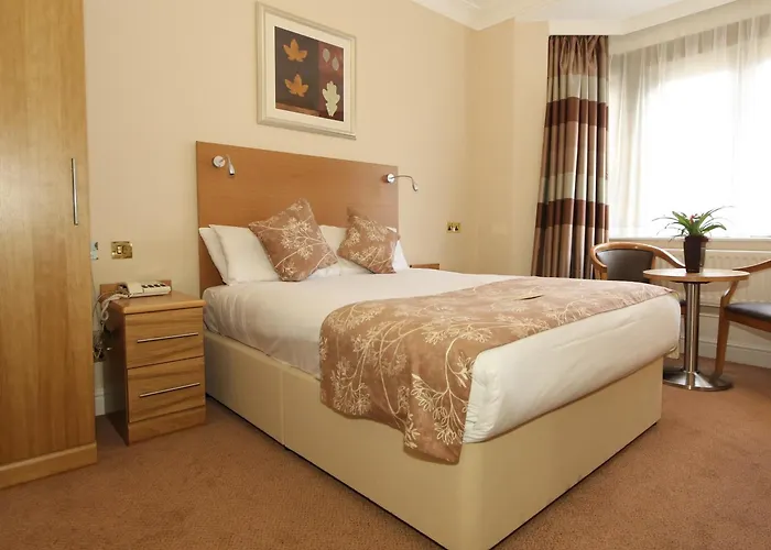 Weetwood Hall Estate ليدز