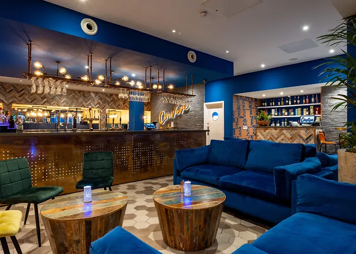 Weetwood Hall Estate ليدز