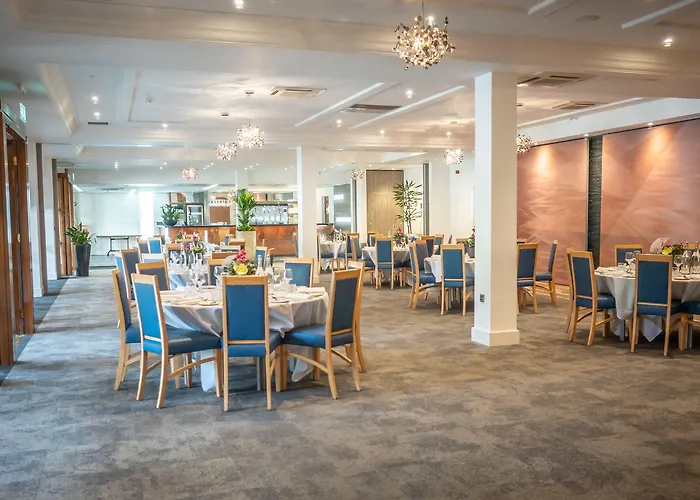 Weetwood Hall Estate 4*