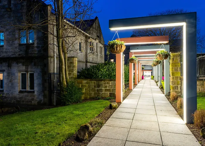 Hotel Weetwood Hall Estate 4*