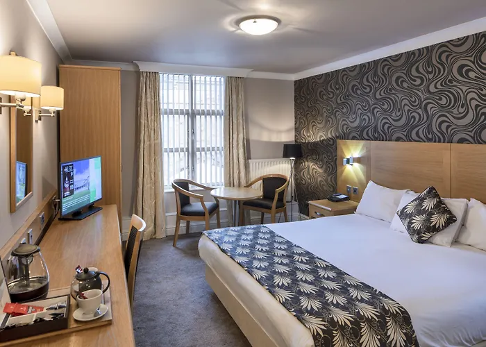 فندق Weetwood Hall Estate ليدز