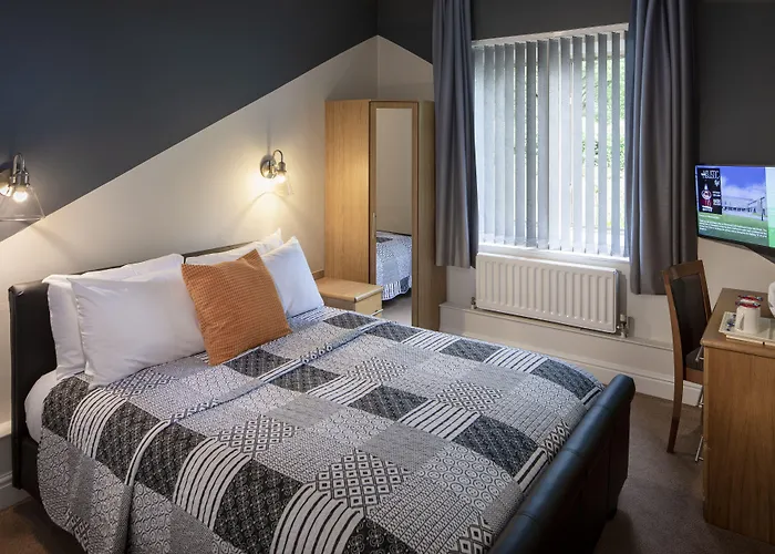 Weetwood Hall Estate 4* ليدز