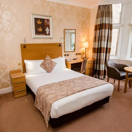 Weetwood Hall Estate Leeds (West Yorkshire)