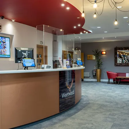 Weetwood Hall Estate 4*