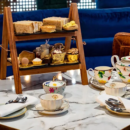 Weetwood Hall Estate Hotel 4*