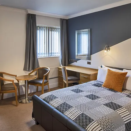 Weetwood Hall Estate 4*