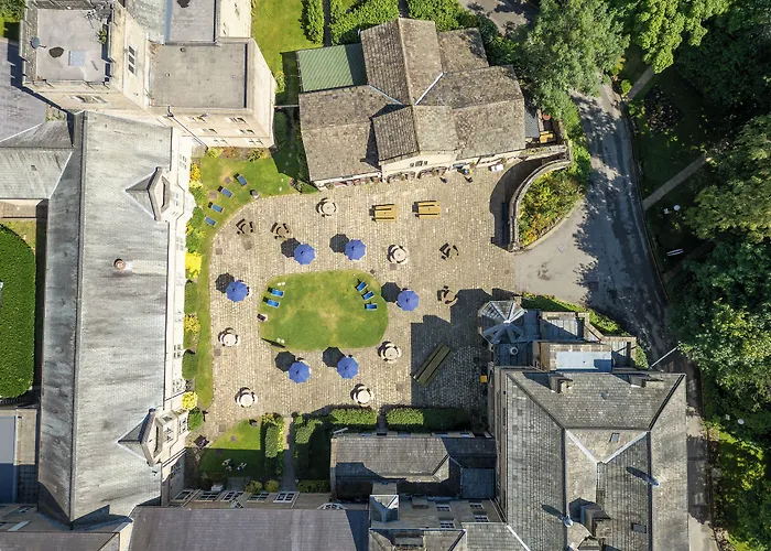 Weetwood Hall Estate Готель 4*