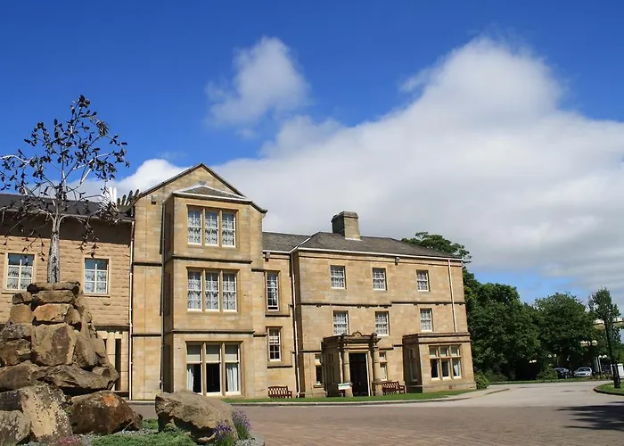 Weetwood Hall Estate 4*